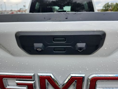 Certified 2023 GMC Sierra 1500 AT4 image 10