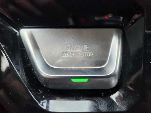 Used 2025 GMC Sierra 1500 Denali AWD/4WD image 19