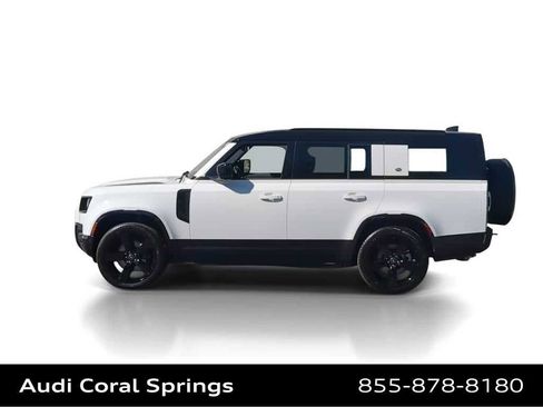 Used 2024 Land Rover Defender 130 X-Dynamic SE AWD/4WD image 5