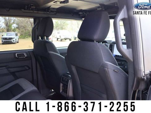 Used 2025 Ford Bronco Big Bend image 18
