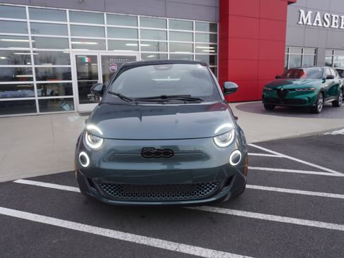 New 2025 FIAT 500 e image 4