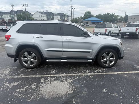 Used 2013 Jeep Grand Cherokee Overland w/ Trailer Tow Group RWD image 1
