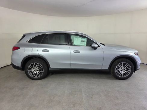 New 2026 Mercedes-Benz GLC 300 GLC 300 image 3