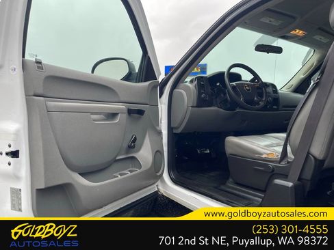 Used 2011 Chevrolet Silverado 1500 W/T image 17