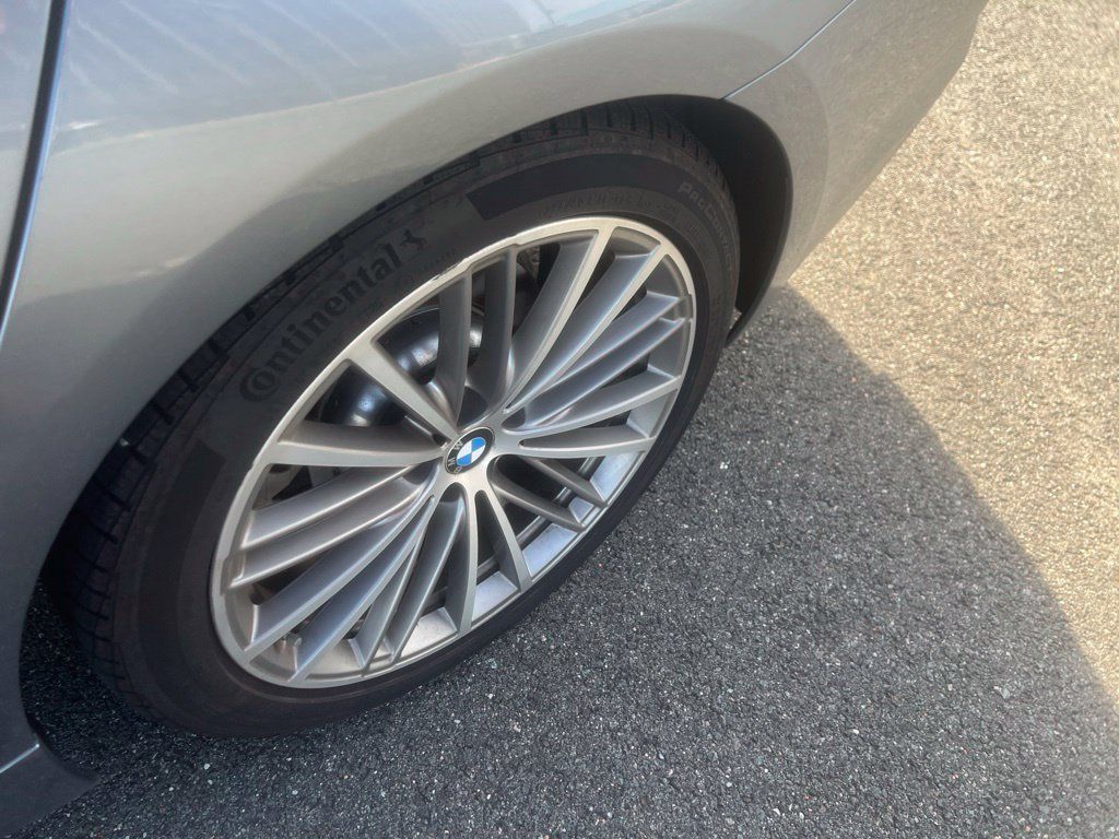 Used 2019 BMW 530i xDrive w/ Luxury Package AWD/4WD image 5