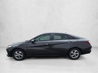 Used 2023 Hyundai Elantra SE w/ Cargo Package video 2