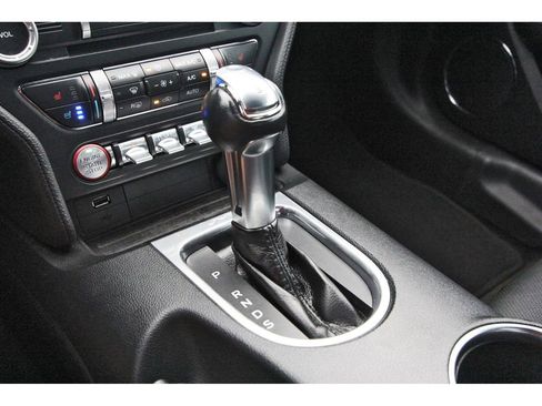 Used 2018 Ford Mustang GT Premium w/ GT Performance Package RWD image 24
