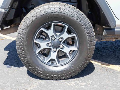 Used 2022 Jeep Wrangler Unlimited Rubicon AWD/4WD image 31