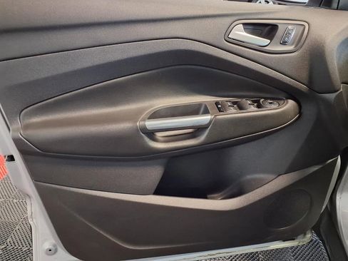 Used 2014 Ford Escape SE image 16