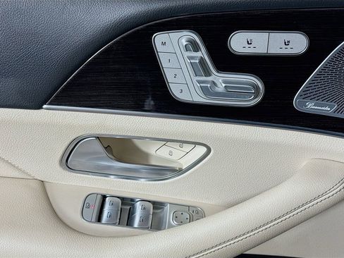 Used 2020 Mercedes-Benz GLE 350 w/ Premium Package image 20