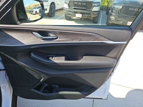 New 2026 Jeep Grand Cherokee Altitude AWD/4WD image 14