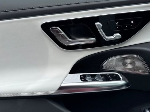 New 2026 Mercedes-Benz E 53 AMG e 4MATIC Sedan image 13