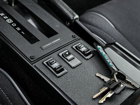 Used 1987 Chevrolet Camaro Z28 RWD image 30