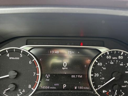 Used 2021 Nissan Rogue SV w/ Premium Package image 7