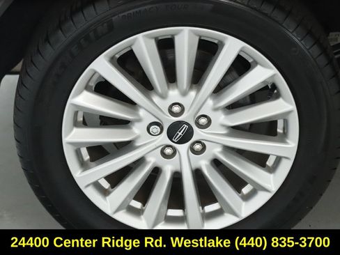 Used 2019 Lincoln MKC Premiere FWD image 12