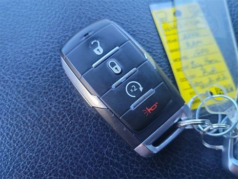 Used 2022 RAM 1500 Big Horn image 34