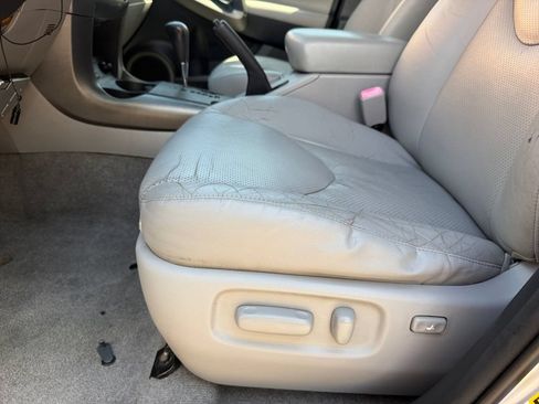 Used 2009 Toyota RAV4 Limited AWD/4WD image 11