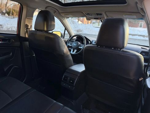Used 2017 Subaru Outback 2.5i Limited image 25