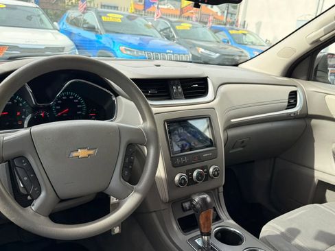 Used 2013 Chevrolet Traverse LS AWD/4WD image 18