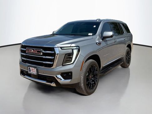 Used 2025 GMC Yukon Elevation w/ LPO, Elevation Black Package RWD image 3