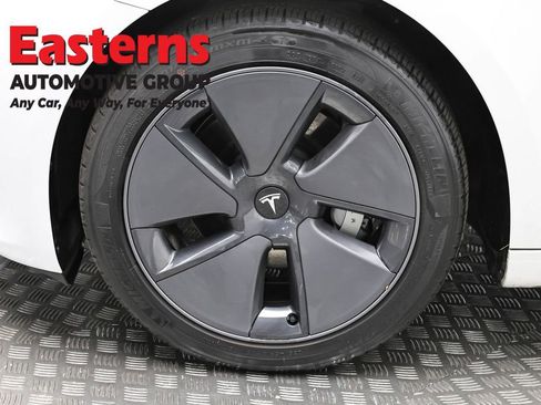 Used 2023 Tesla Model 3 Standard Range image 28