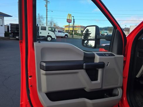 Used 2017 Ford F450 XL w/ Power Equipment Group image 17