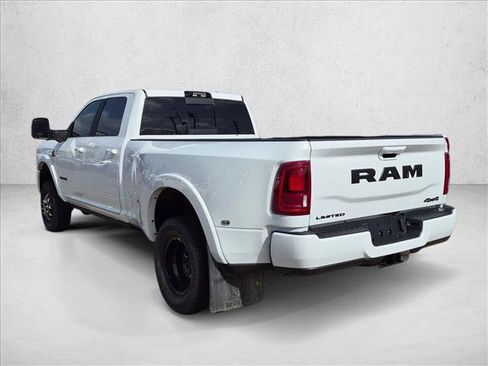 Used 2025 RAM 3500 Limited AWD/4WD image 8