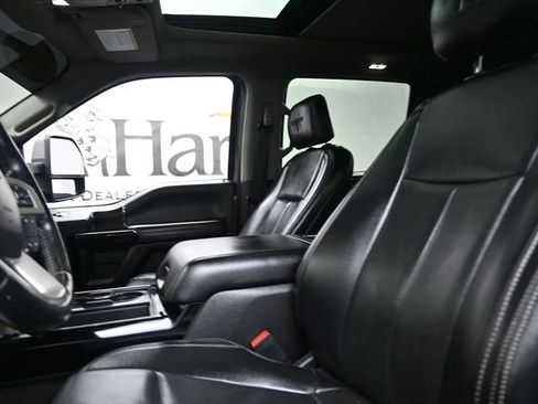 Used 2021 Ford F250 Lariat image 16