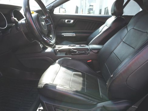 Used 2020 Ford Mustang Premium RWD image 12