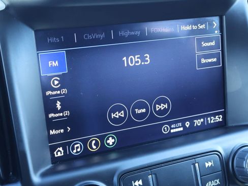 Used 2024 GMC Terrain SLT image 5