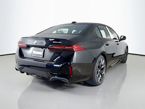 New 2026 BMW i5 eDrive40 w/ M Sport Package RWD image 7