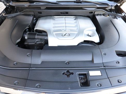 Used 2014 Lexus LX 570 4WD image 87