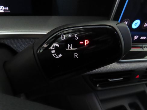 New 2026 Volkswagen Tiguan S FWD image 17