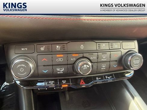Used 2024 Dodge Durango R/T AWD/4WD image 25