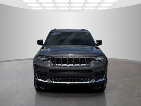 Certified 2024 Jeep Grand Cherokee L Laredo w/ Luxury Tech Group I AWD/4WD image 2