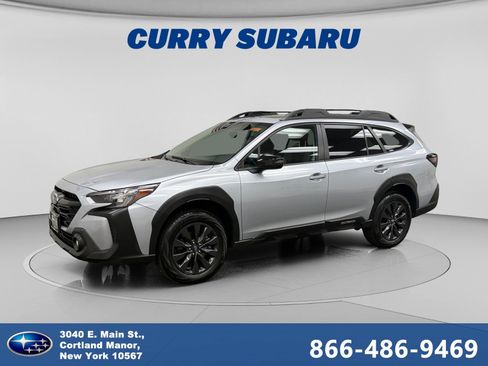 Used 2025 Subaru Outback Onyx Edition w/ Tech Package 2 AWD/4WD image 1
