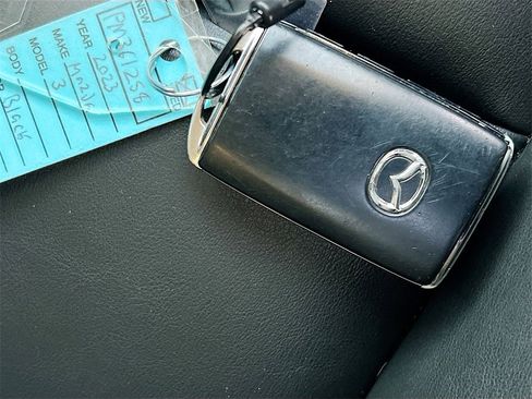 Used 2023 MAZDA MAZDA3 s image 33