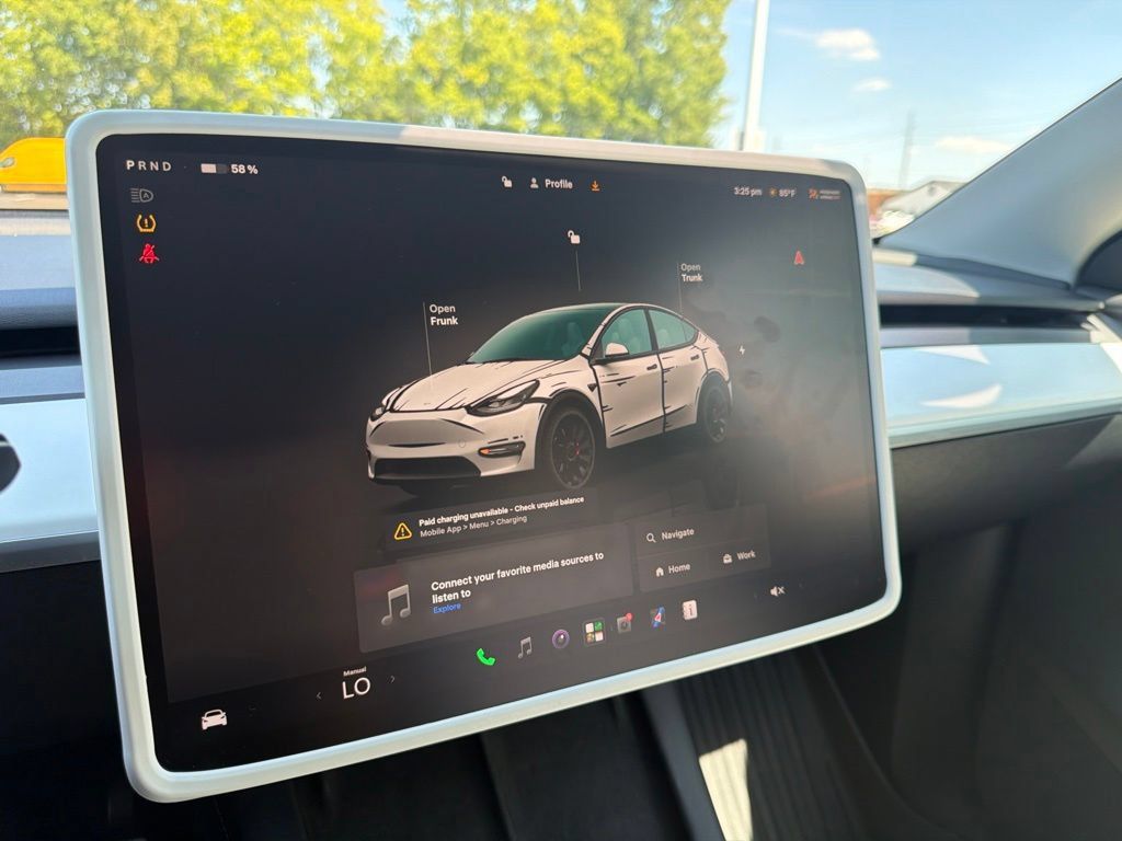 Used 2023 Tesla Model Y Performance AWD/4WD image 27
