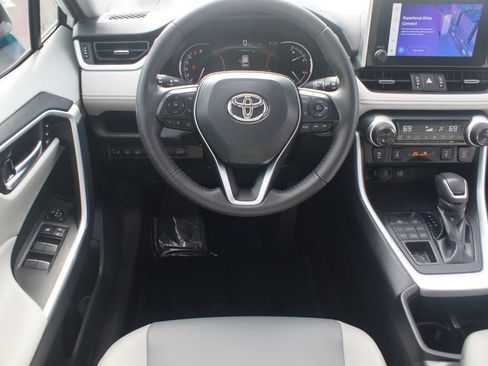 Used 2025 Toyota RAV4 XLE Premium w/ Weather Package AWD/4WD image 5