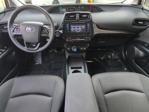 Used 2019 Toyota Prius LE image 16