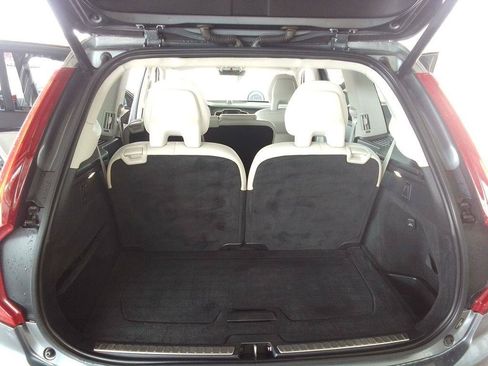 Used 2017 Volvo XC90 T6 Momentum w/ Vision Package AWD/4WD image 23