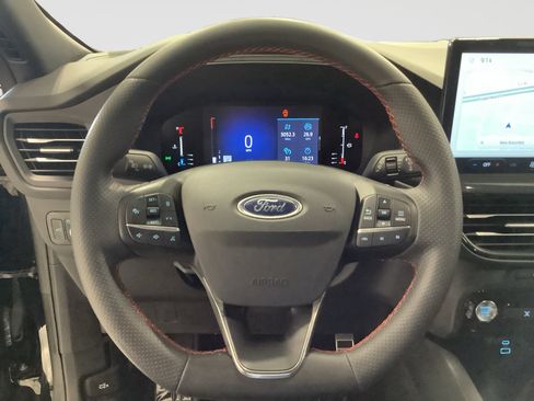 Certified 2023 Ford Escape ST-Line w/ Tech Pack #1 FWD image 13