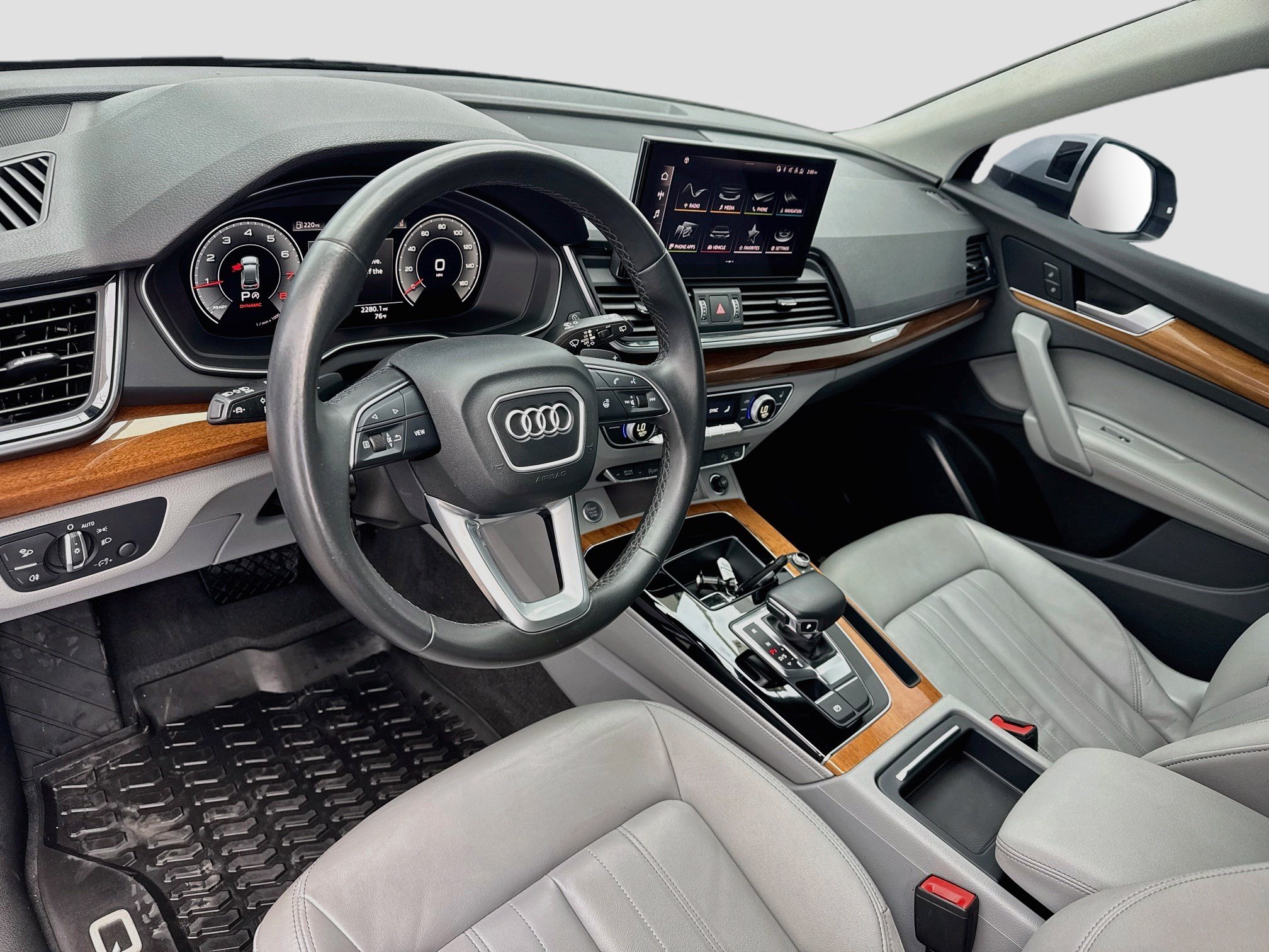 Used 2022 Audi Q5 2.0T Premium Plus w/ Premium Plus Package AWD/4WD image 7