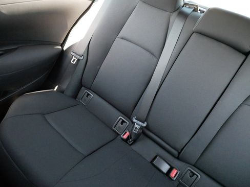 Used 2023 Toyota Corolla LE image 12