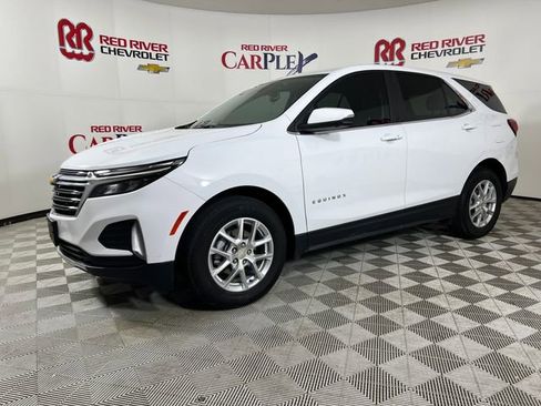Used 2024 Chevrolet Equinox LT image 3