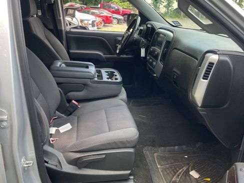 Used 2018 GMC Sierra 1500 SLE w/ SLE Value Package AWD/4WD image 6