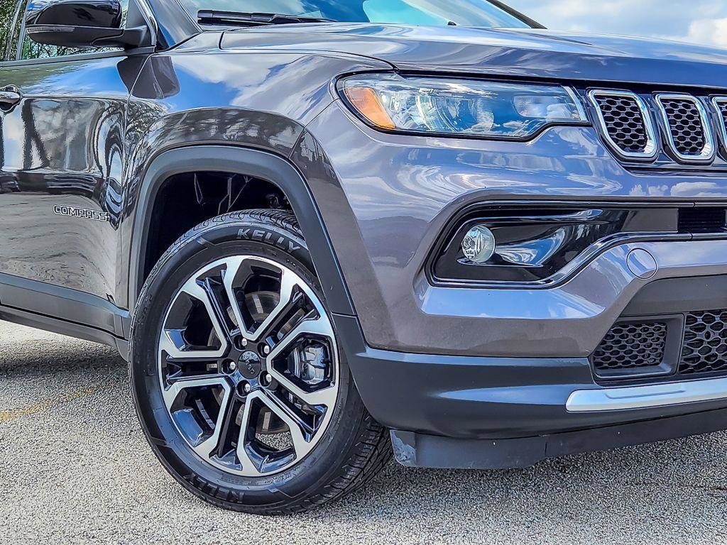 Certified 2024 Jeep Compass Limited AWD/4WD image 4
