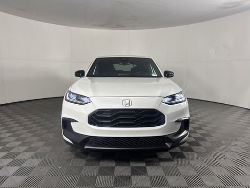 Used 2023 Honda HR-V Sport image 11