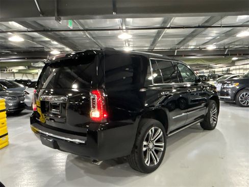 Used 2019 GMC Yukon Denali w/ Denali Ultimate Package image 2