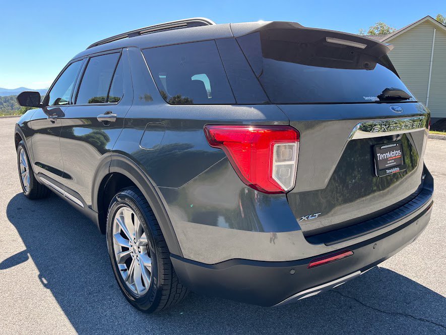Used 2020 Ford Explorer XLT w/ Equipment Group 202A AWD/4WD image 36